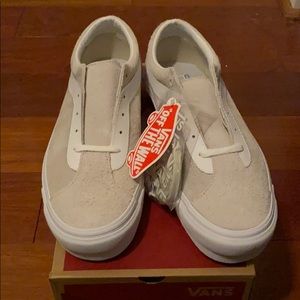 NWT Vans Bold Ni Hairy Suede Neutral/White 10